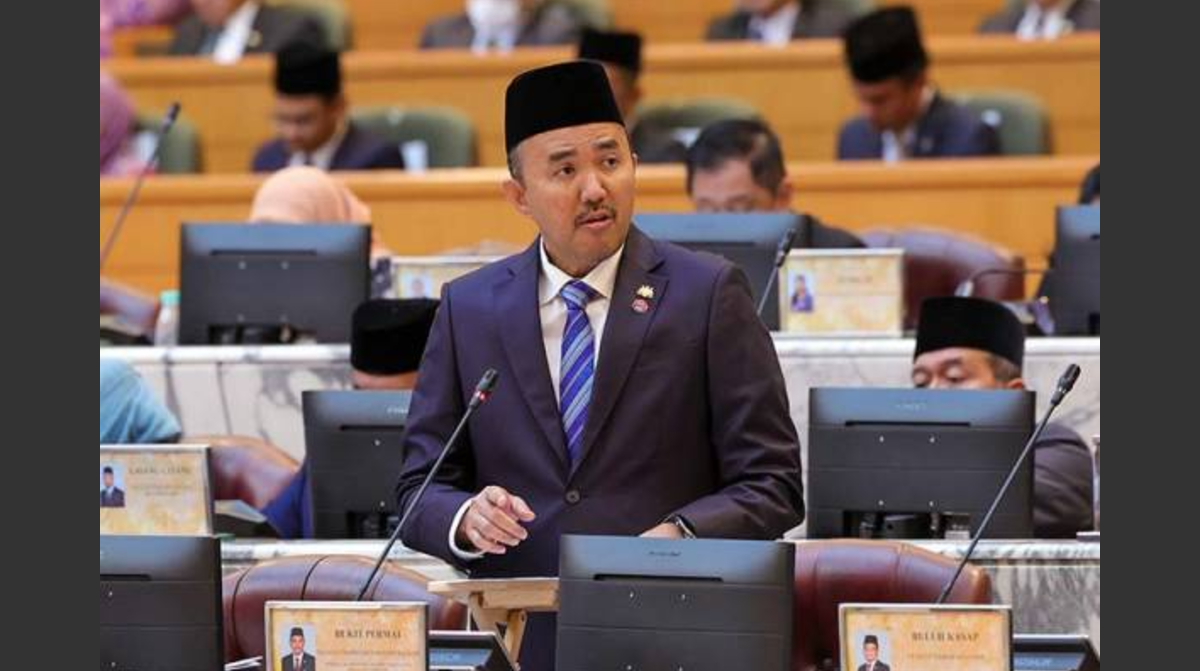 Mohd Jafni berkata 10 PBT yang sedang dalam proses penyemakan semula kadar cukai antaranya adalah Majlis Perbandaran Batu Pahat (MPBP), Majlis Perbandaran Muar (MPM), Majlis Perbandaran Segamat (MPS) dan Majlis Perbandaran Pontian (MPPn).