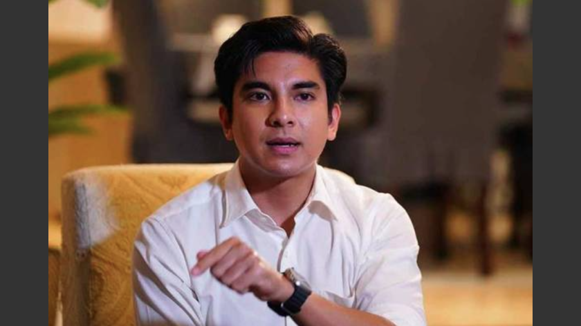 Syed Saddiq tekad untuk menggunakan semua saluran yang ada bagi mendapatkan peruntukan untuk kebajikan pengundi di Muar.- Gambar fail/Sinar Harian